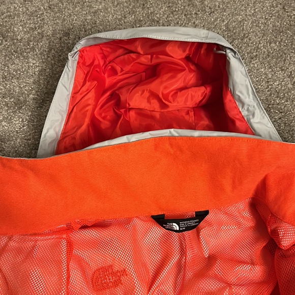 EUC North Face outdoor jacket, medium, grey/orange - Picture 7 of 8